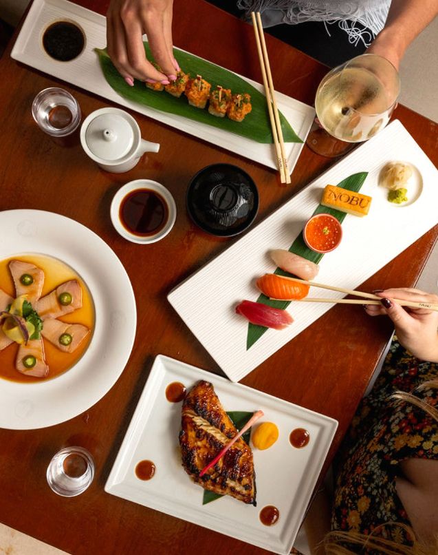 Nobu es un referente de la cocina japonesa contemporánea con influencias peruanas y hoy tiene más de 50 restaurantes en todo el mundo.