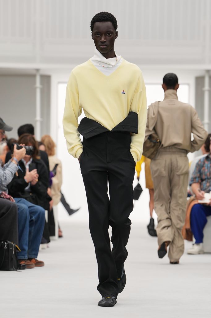 Paris Fashion Week: desfile de Loewe (Primavera/Verano 2027)