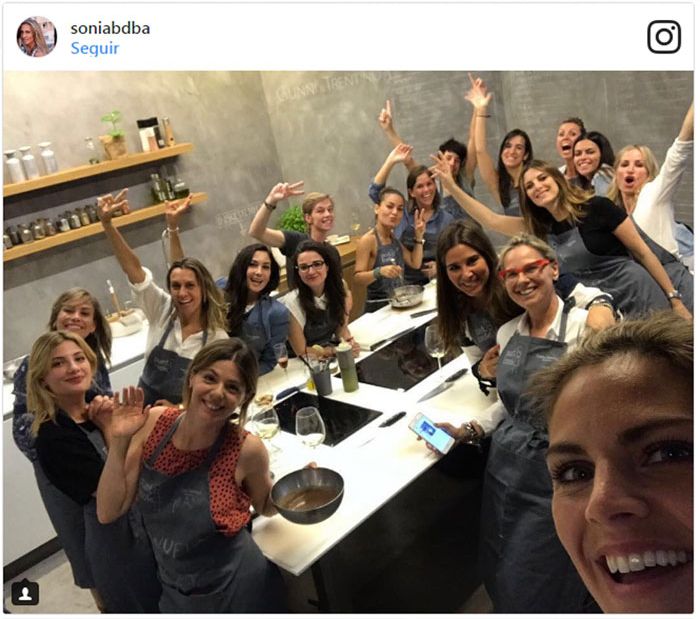 Amaia Salamanca celebra su cumpleaños con una 'cooking party'