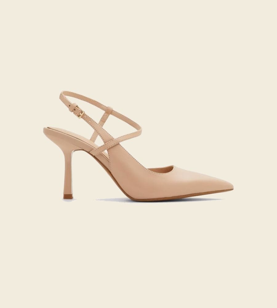 Zapato de salón destalonado en color beige, de Aldo