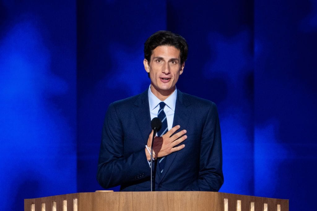 Jack Schlossberg en la Convención Demócrata de Chicago en 2024
