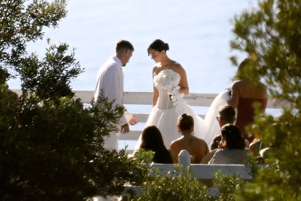 RELS B Y NICOL BETANCUR SE DAN EL SÍ QUIERO EN MALLORCA