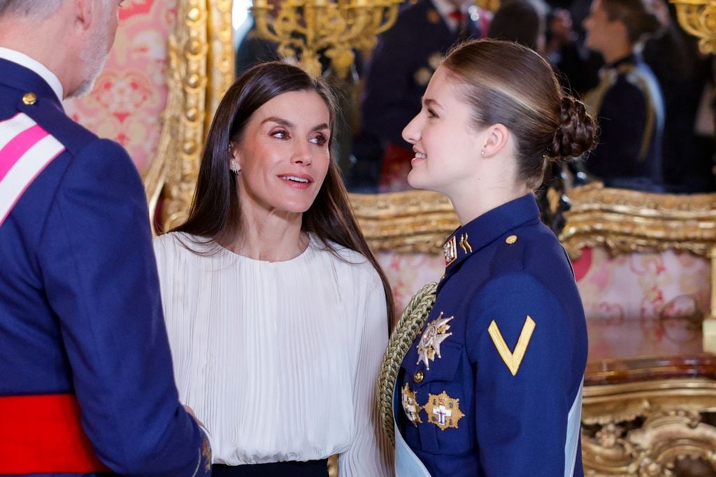 La futura heredera se ha mostrado de lo más sonriente, luciendo el uniforme del Ejército del Aire