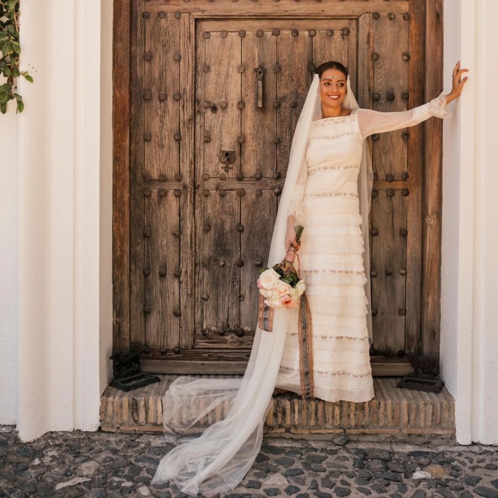 Novias con tocado pulsera