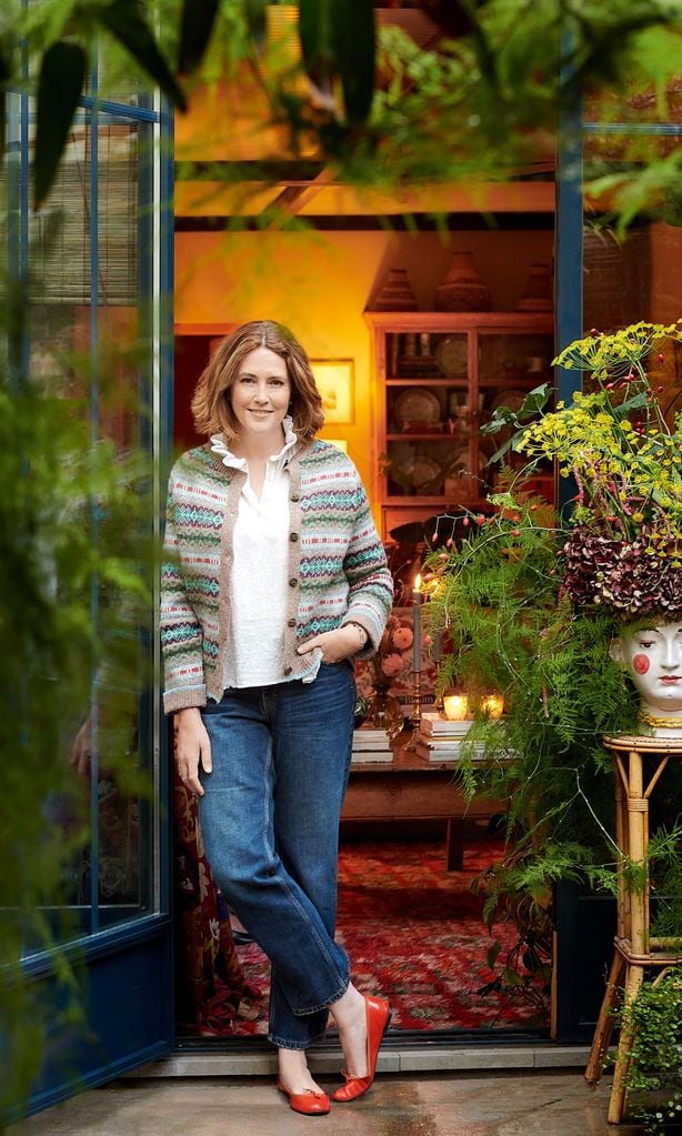 Sally Hambleton HOLA LIVING