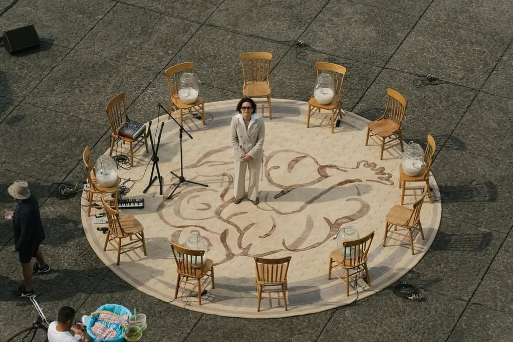 El trabajo de la mexicana no se limita a la moda. 