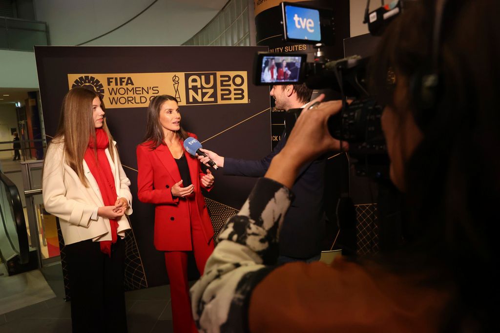 La infanta Sofía y la reina Letizia en Sídney en 2023 