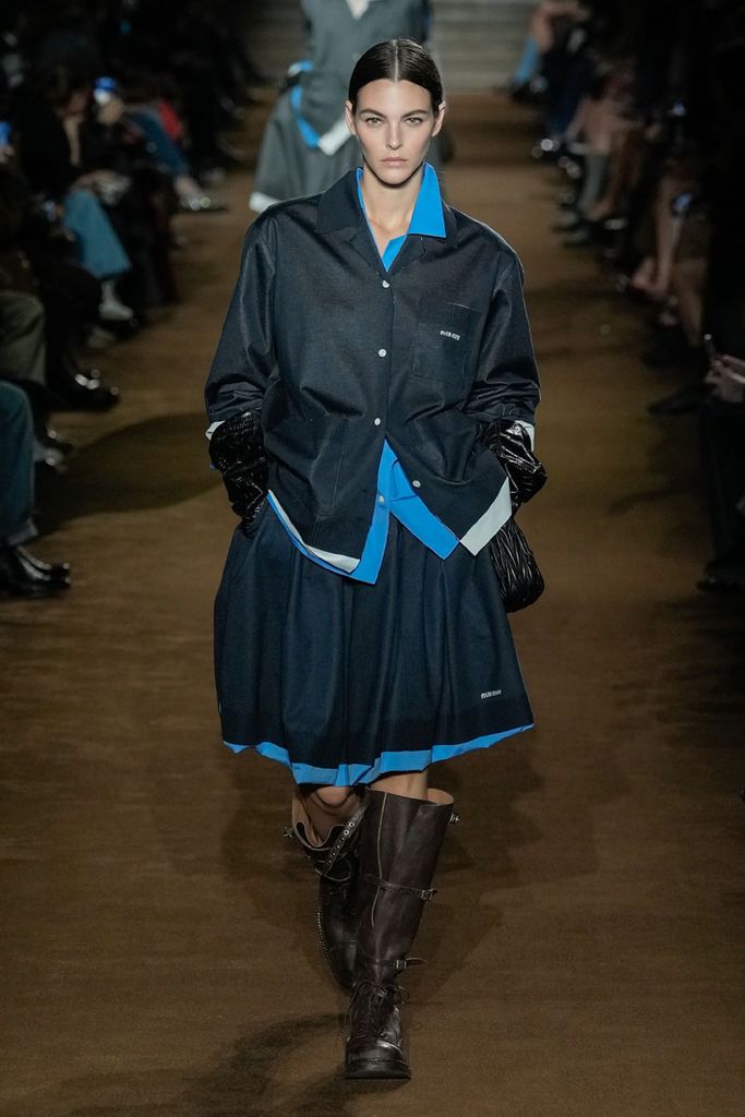 miumiu049a