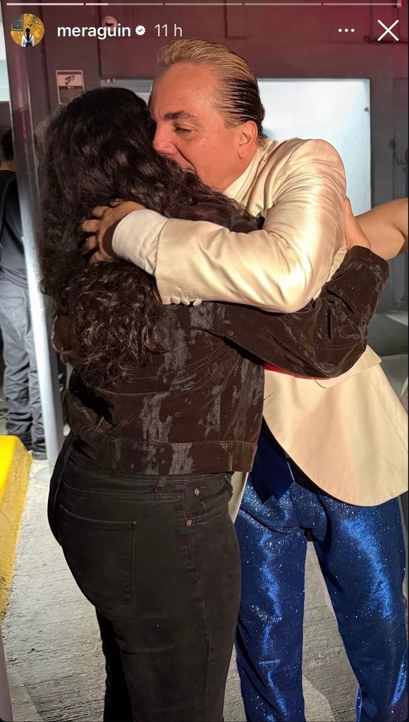 El abrazo de Cristian Castro a Camila Fernández.