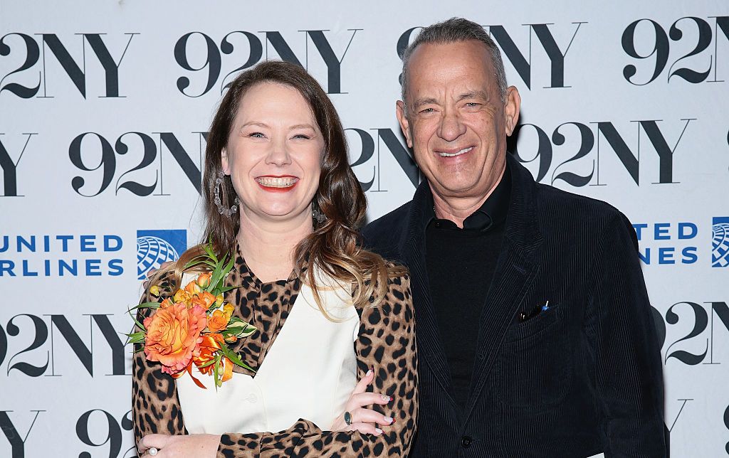 E.A. Hanks y su padre en la presentación del libro 'The 10: A Memoir Of Family And The Open Road' en Nueva York el pasado mes de abril