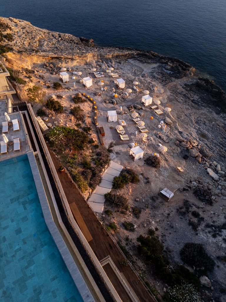 Visita el Sun Club de Veuve Clicquot en Ibiza