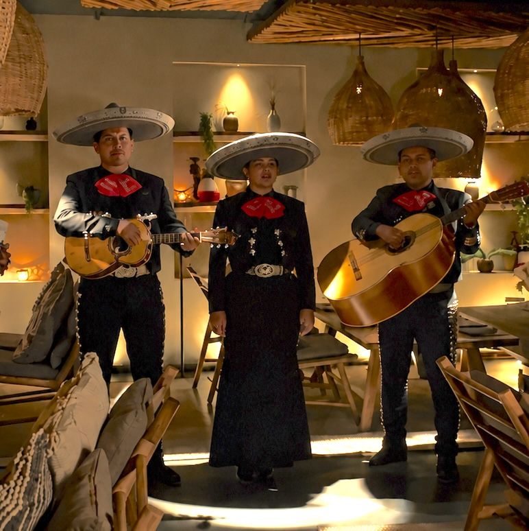 Mariachis en Mamazzita para celebrar El Grito