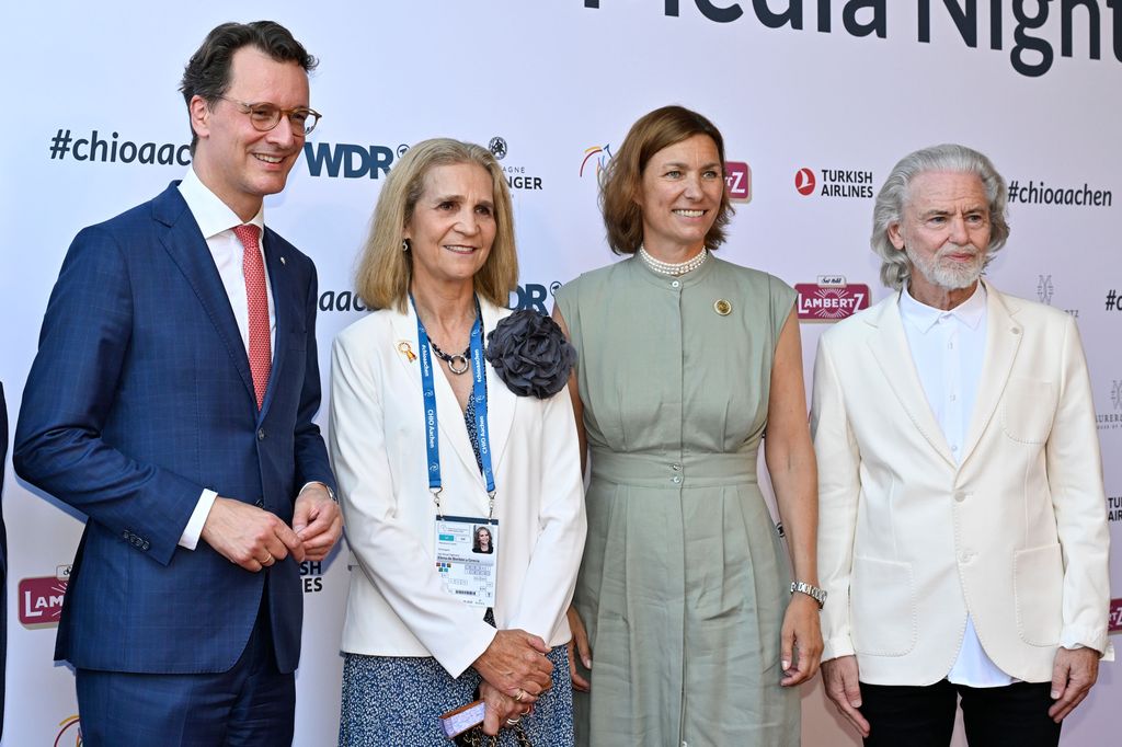 La infanta Elena con Hendrik Wüst, ministro presidente de Renania del Norte-Westfalia Y PAZ VEGA ASISTEN AL EVENTO CHIO EN DUSSELDORF