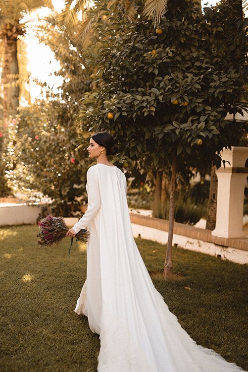 Vestido de novia sencillo para boda íntima