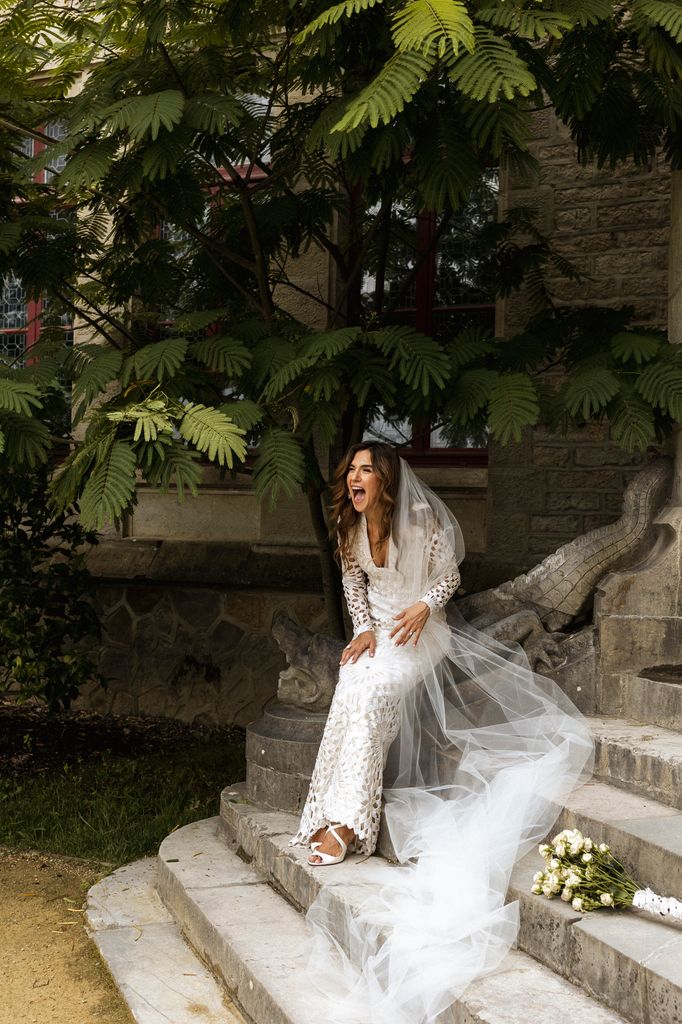 Look de novia viral de pedrería de From Lista With Love