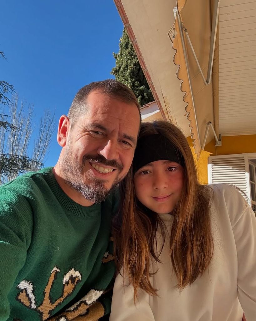 Dani Guerrero con su hija Isa