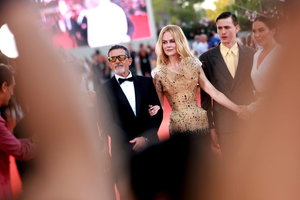 Harris Dickinson,  Nicole Kidman,  Sophie Wilde y Antonio Banderas 