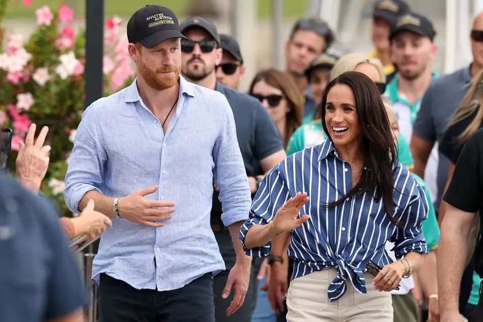 Se espera que el príncipe Harry esté acompañado por su esposa Meghan Markle a finales de esta semana.