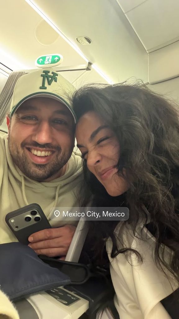 Horas después de celebrar su aniversario, la pareja viajó a México. 
