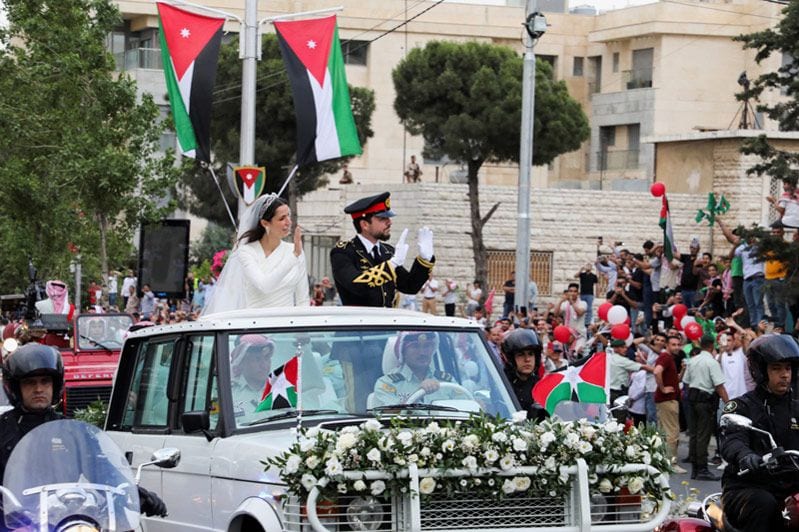 El desfile de Hussein y Rajwa de Jordania como recién casados