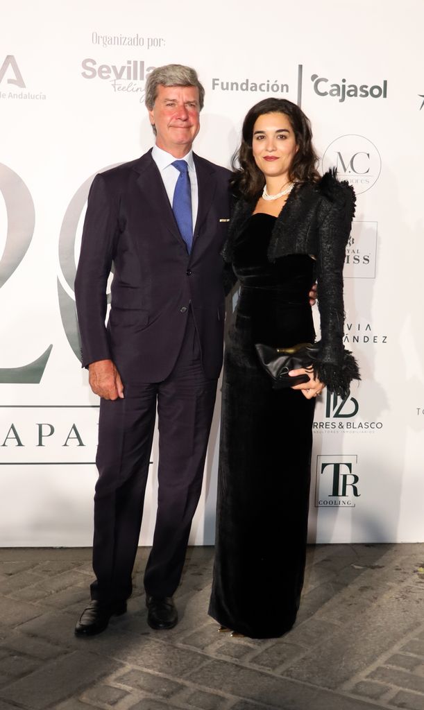 Cayetano Martí­nez de Irujo y Barbara Mirjan durante la gala de entrega de los Premios Escaparate 2026