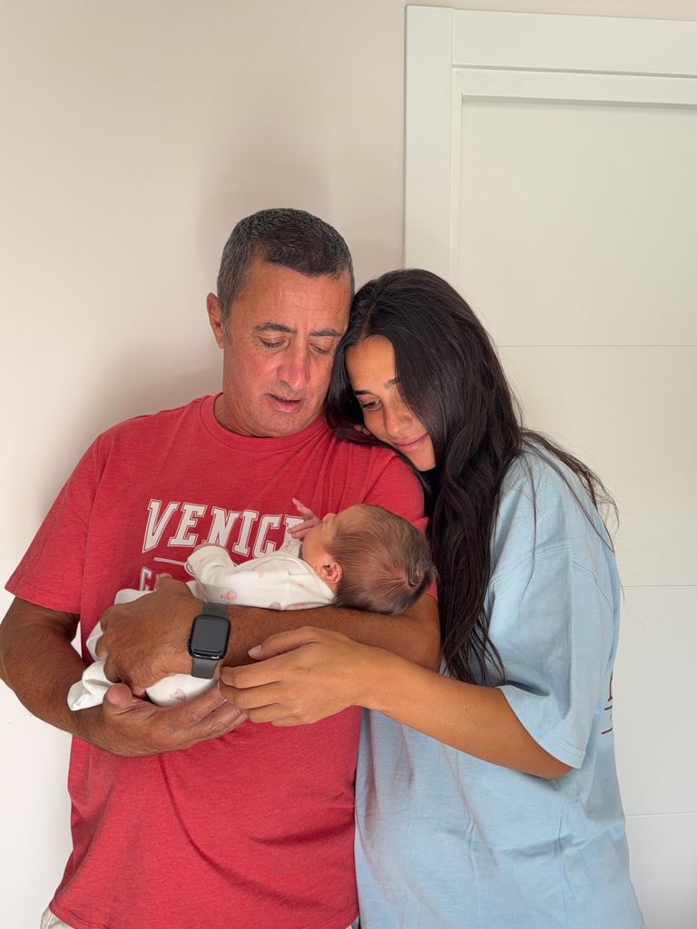 Claudia y su padre, un gran apoyo durante estos meses