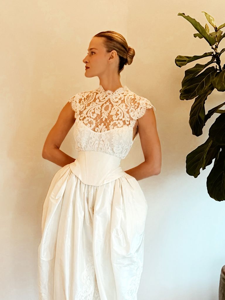 Destry, en su vestido de boda