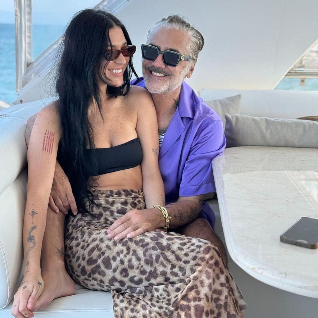 alejandro fern ndez y karla laveaga