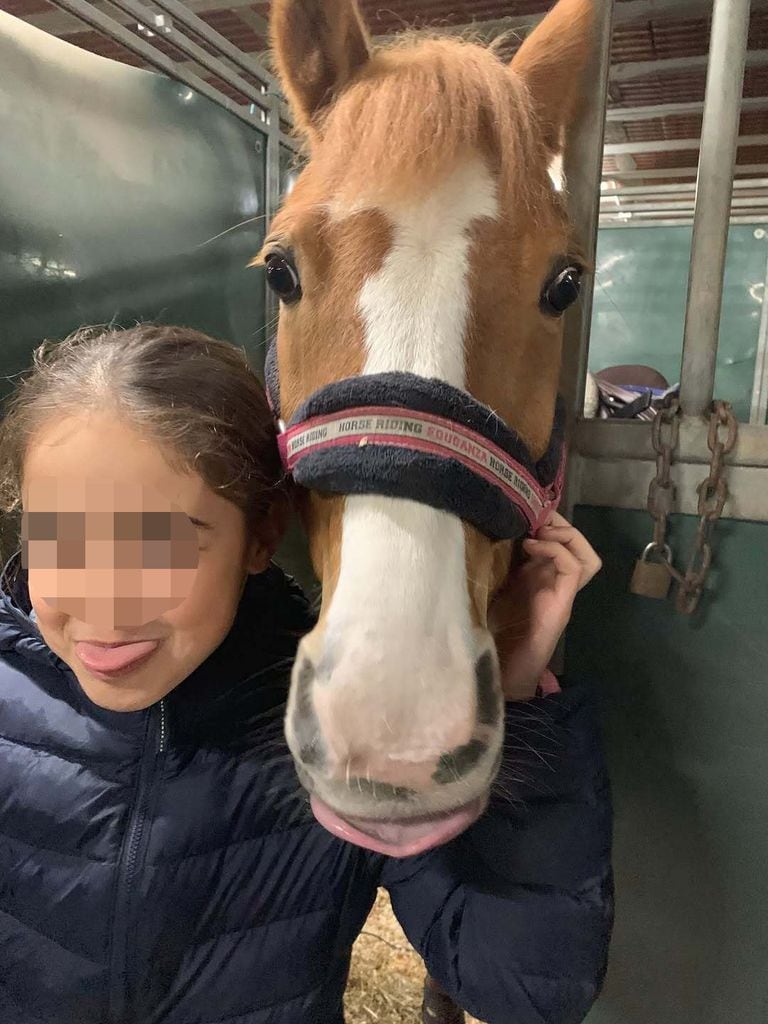 Sira Martínez, la hija de Luis Enrique, celebra el cumpleaños de su hermana Xana