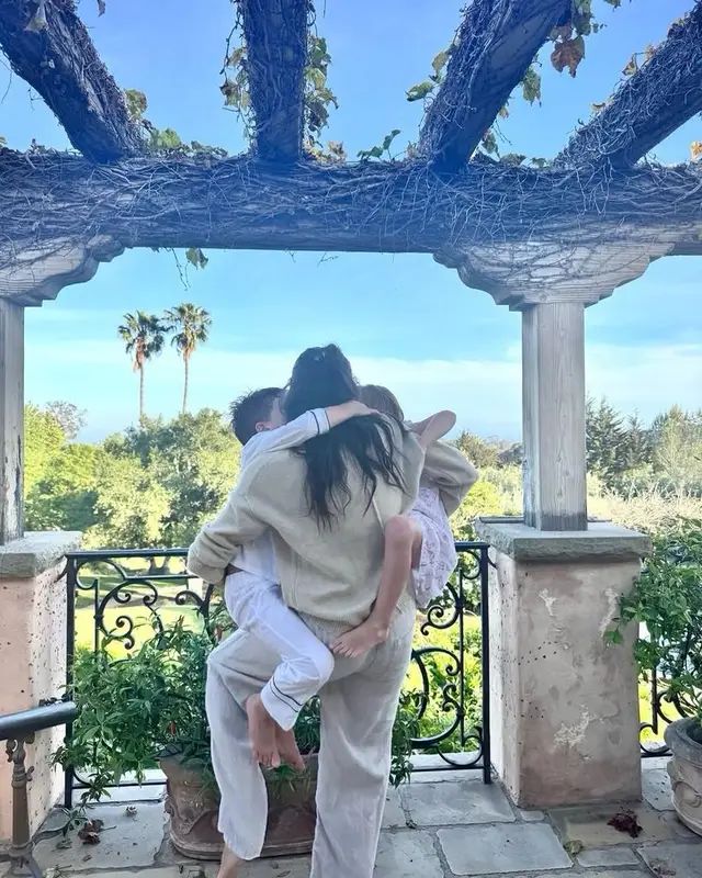 Meghan Markle con sus dos hijos, Archie y Lilibet
