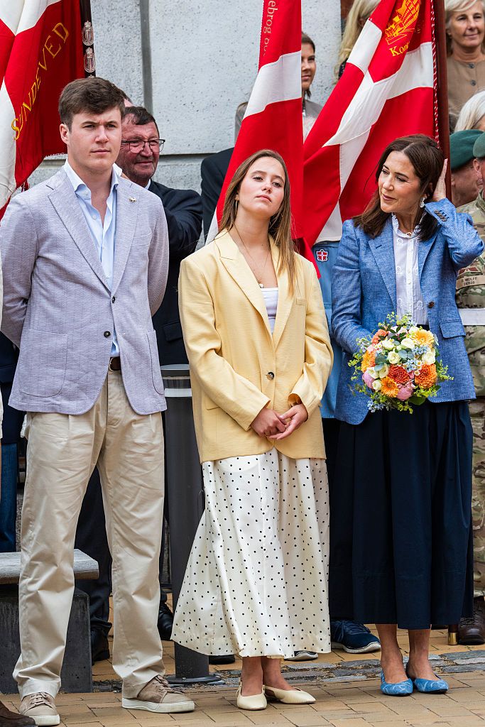 Mary de Dinamarca y su hija Josephine con looks coordinados