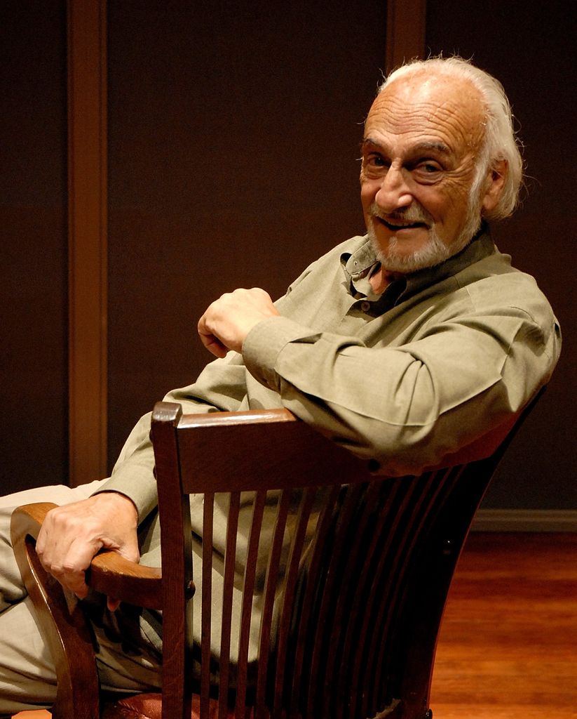 Héctor llegó a España huyendo de las fauces de la dictadura argentina, y se estableció en Madrid, donde el franquismo daba ya sus últimos coletazos