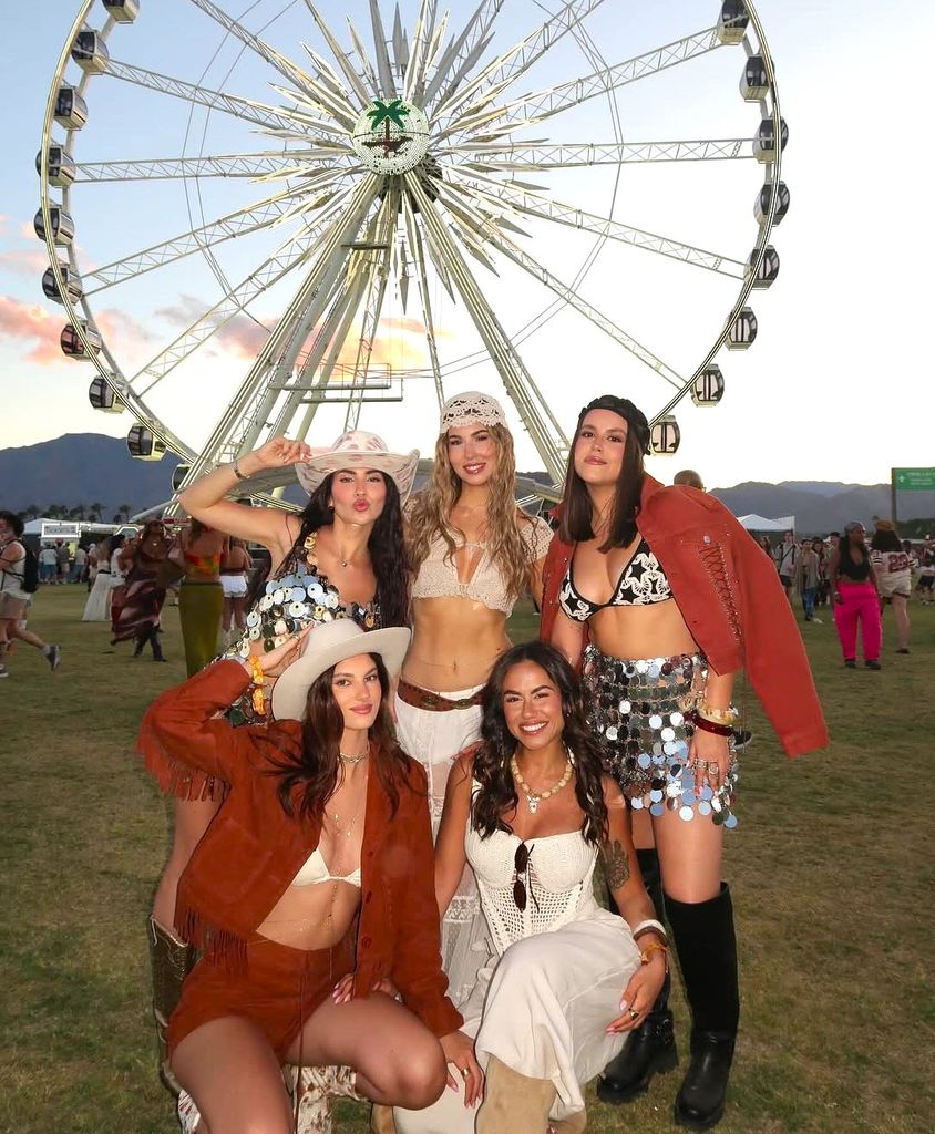 Andrea Garte, Sara Cisneros, Laura Rouder, Carlota Melendi y Alba Álvarez en Coachella
