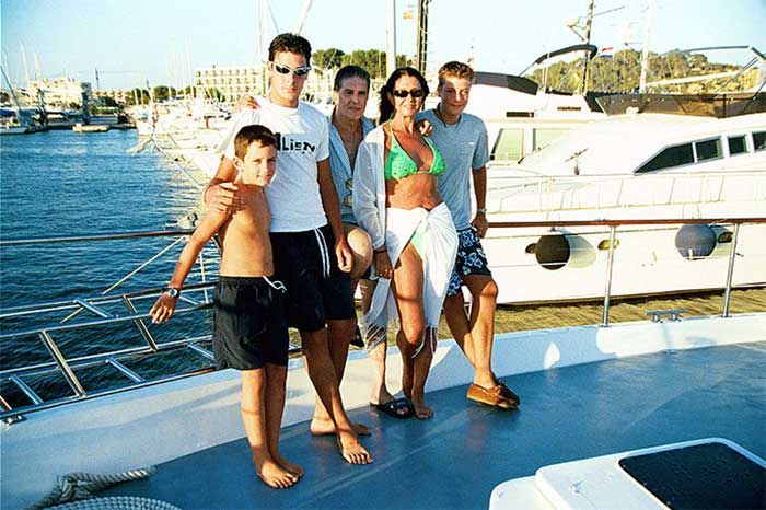 Jaime Ostos y su familia