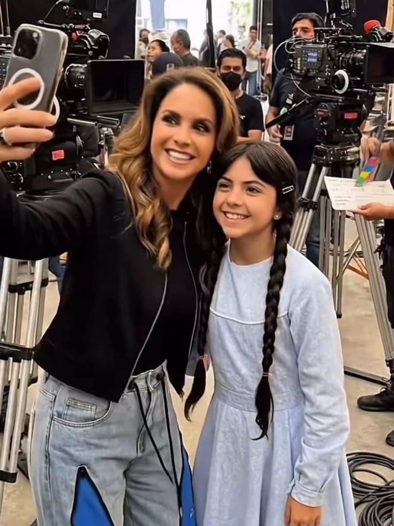 Lucero inició este recorrido con 'Chispita'