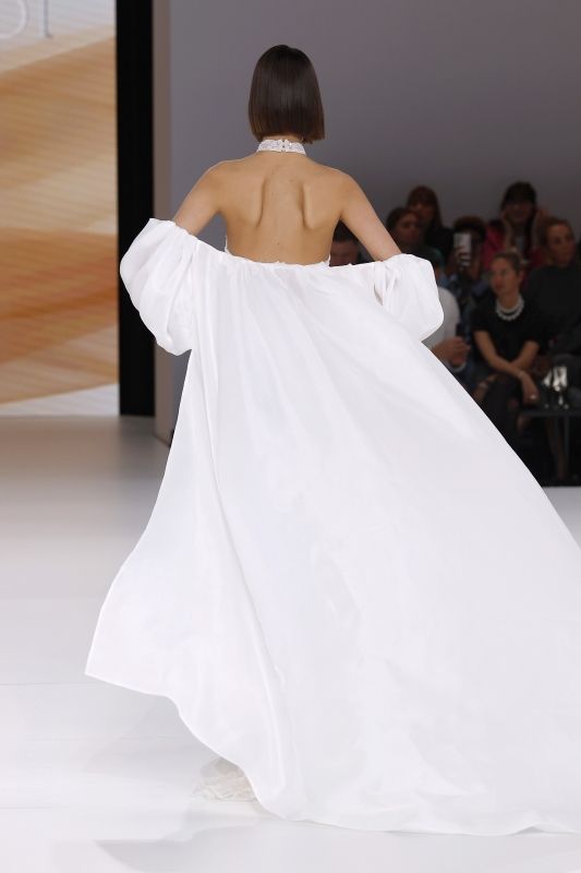 Tendencias novias 2026 capa sencilla