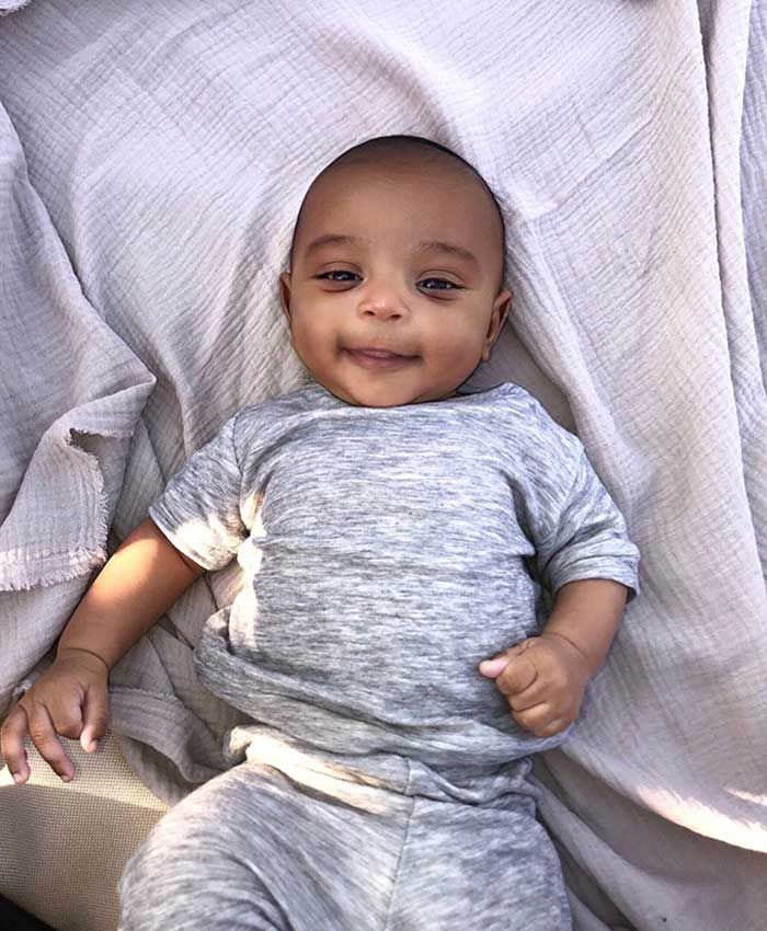 Psalm West con dos meses 