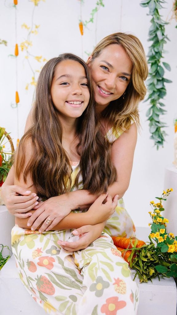 Adamari López pone un alto a las críticas y la polémica por una foto de su hija, Alaïa