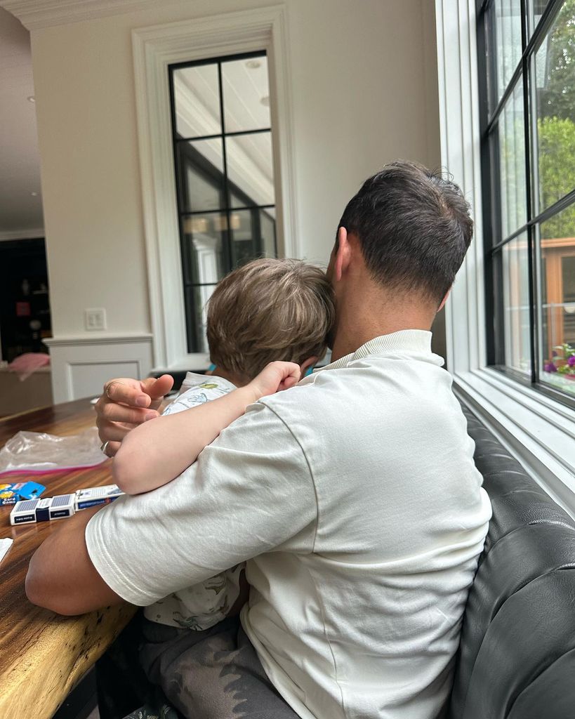 Javier Hernández 'Chicharito' enterneció al compartir un video narrado por su hijo Noah.