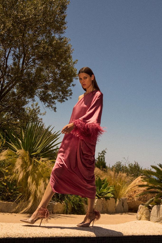 Vestido asimétrico Zara