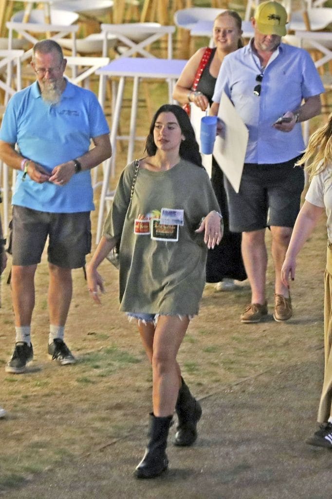 Dua Lipa 