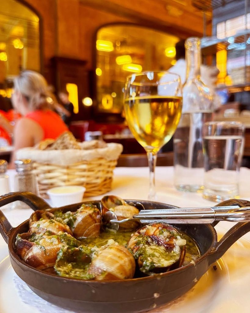 En la carta de Balthazar hay platos como los caracoles con mantequilla de ajo.