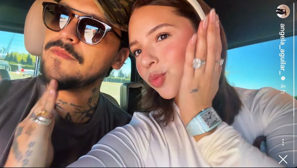 Ángela Aguilar y Christian Nodal a su llegada a Marbella.