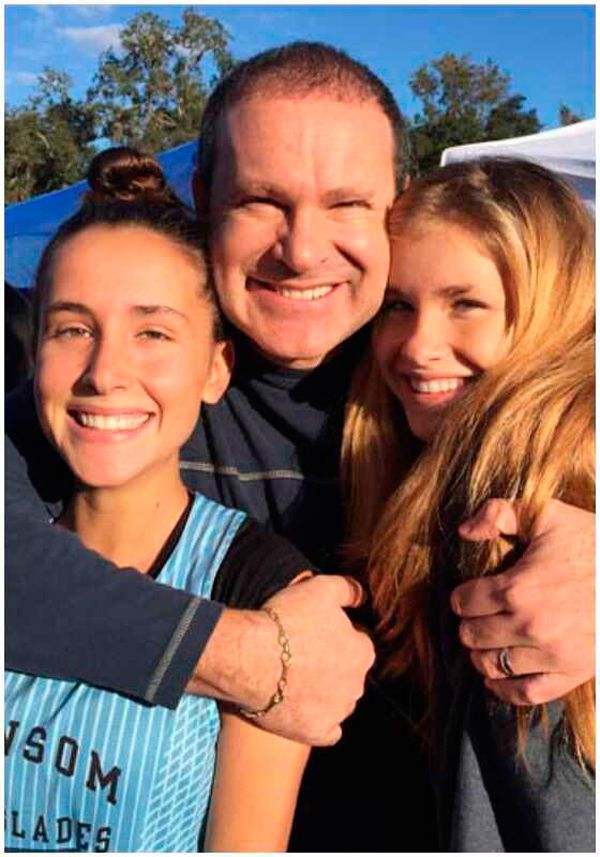 Alan Tacher y sus hijas