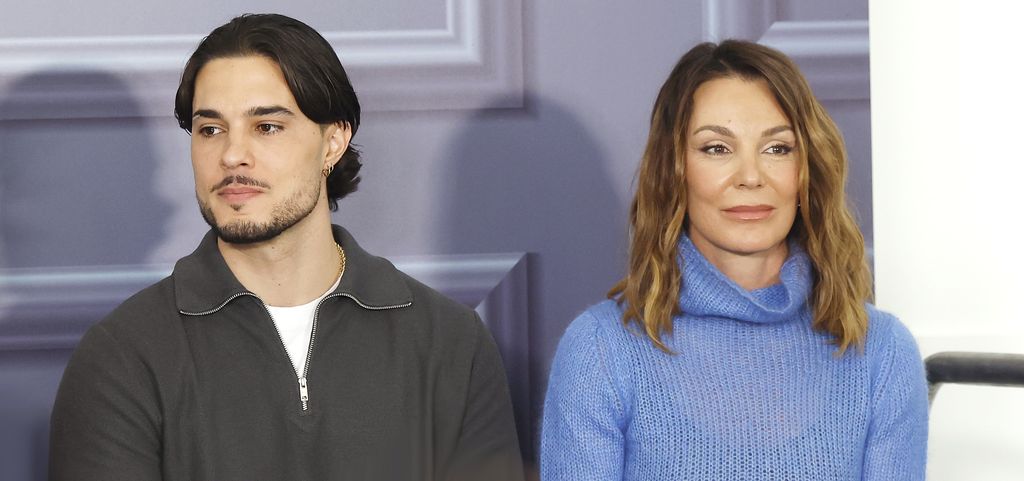 Mar Flores y Carlo Costanzia Flores en el estreno de DecoMasters el 9 de enero de 2026