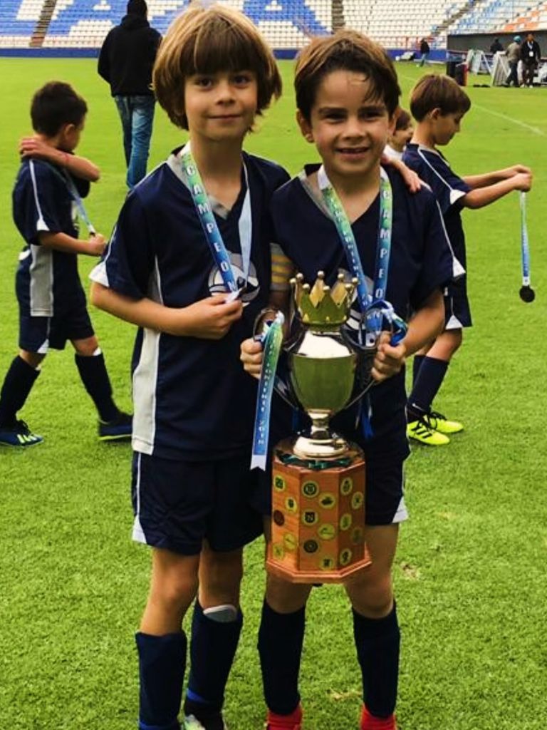 Los hijos de Paola Rojas y Luis Roberto Alves dos Santos Gavranic, más conocido como Zague.