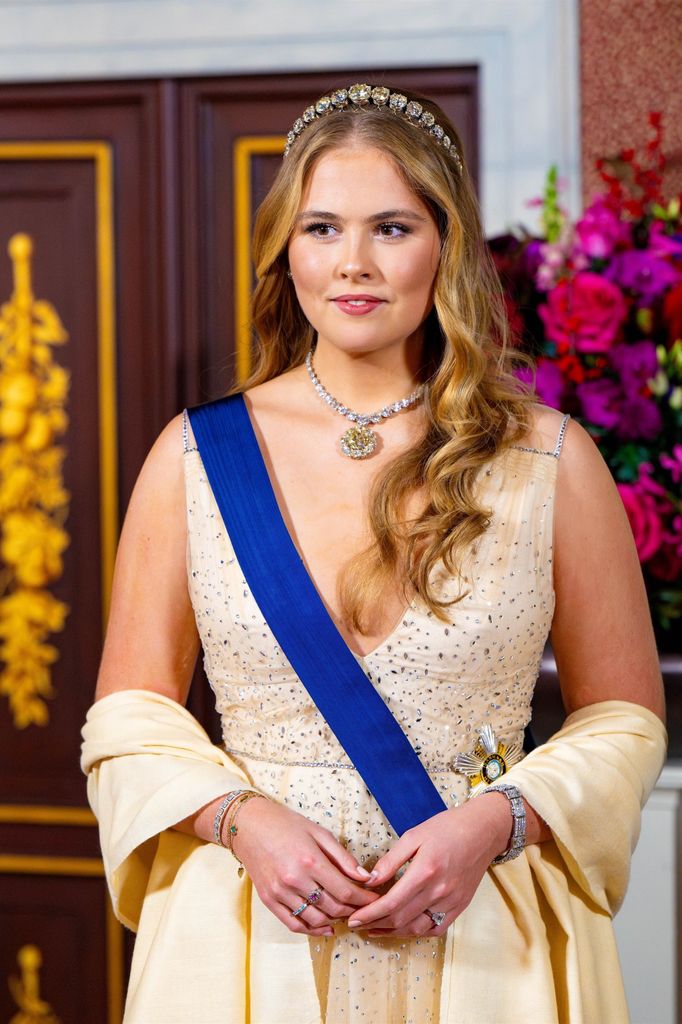La princesa Amalia durante la cena de gala ofrecida al presidente de Finlandia