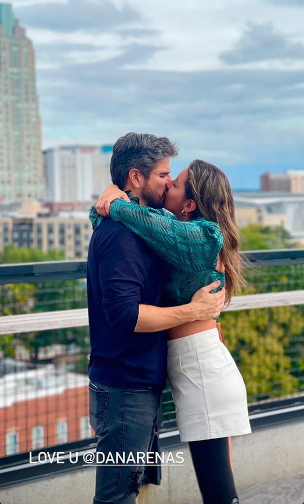 Daniel Arenas y Daniella Álvarez