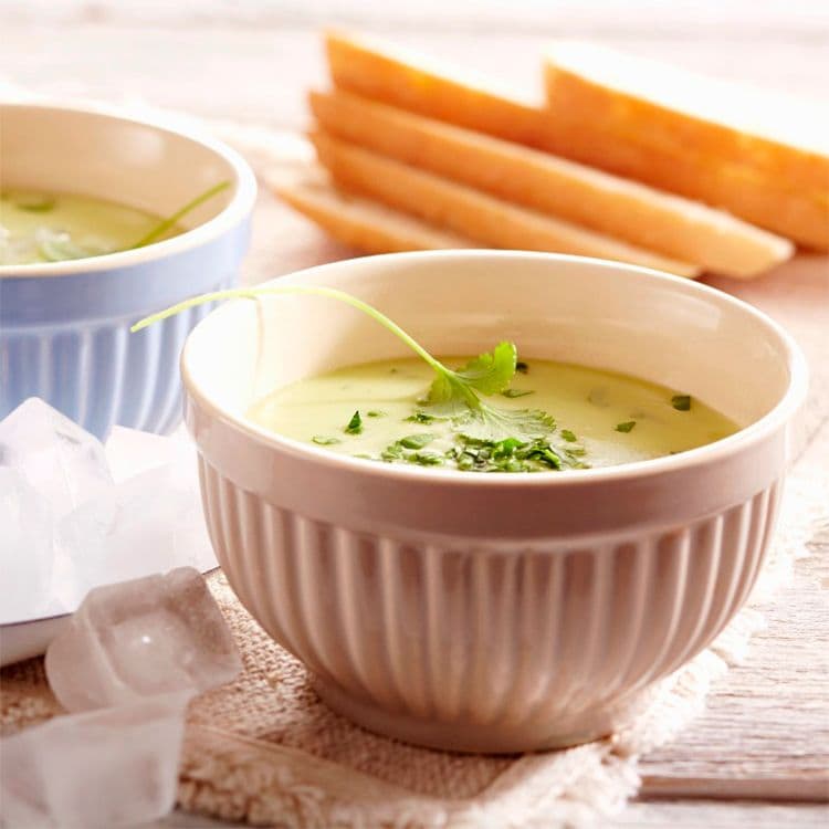 Crema fría de aguacate y pepino