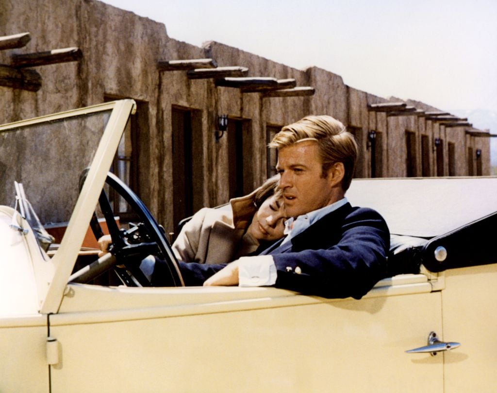 Natalie Wood y Robert Redford en el set de la película La rebelde en 1966